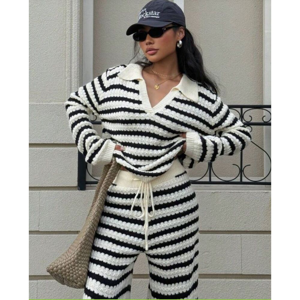 Women's Casual Retro Contrast Color Stripe 2-Piece Set - Petite Small